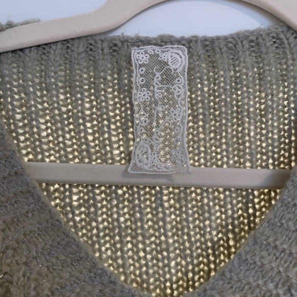 Sadie and Sage Sweater - Picture 3 of 3